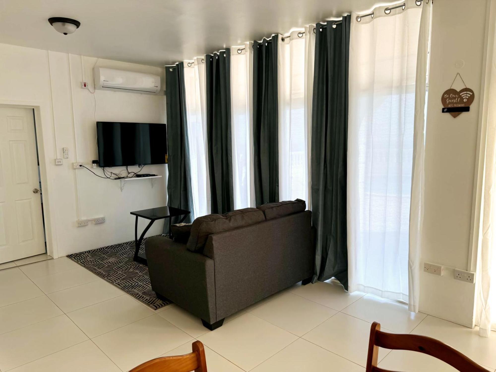 Eldorado Guesthouse & Car Rental Roseau Quarto foto